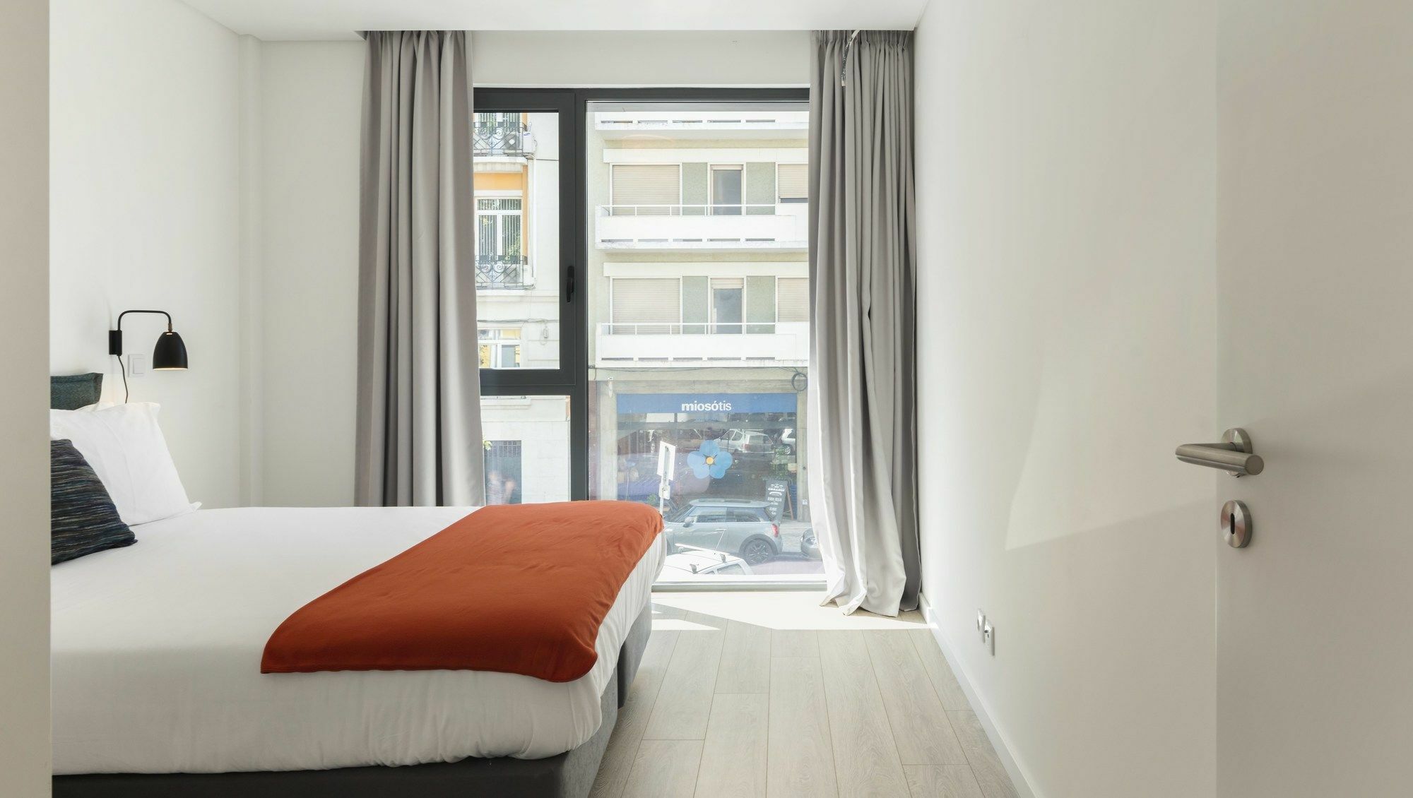 Lisbon Serviced Apartments - Parque Екстериор снимка